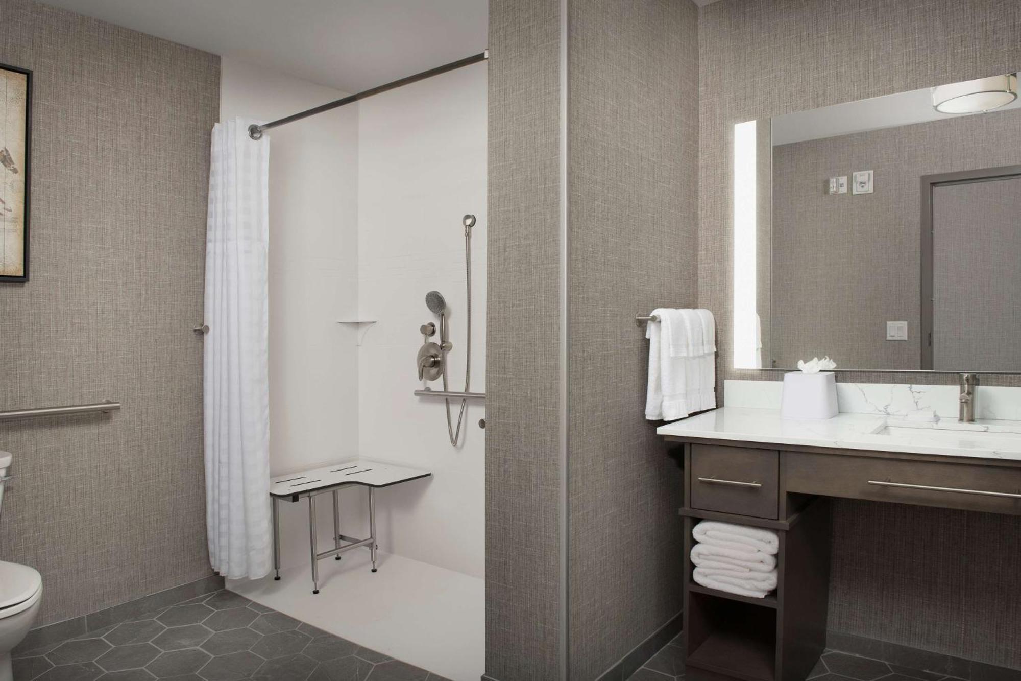 Homewood Suites By Hilton Louisville Airport Екстериор снимка